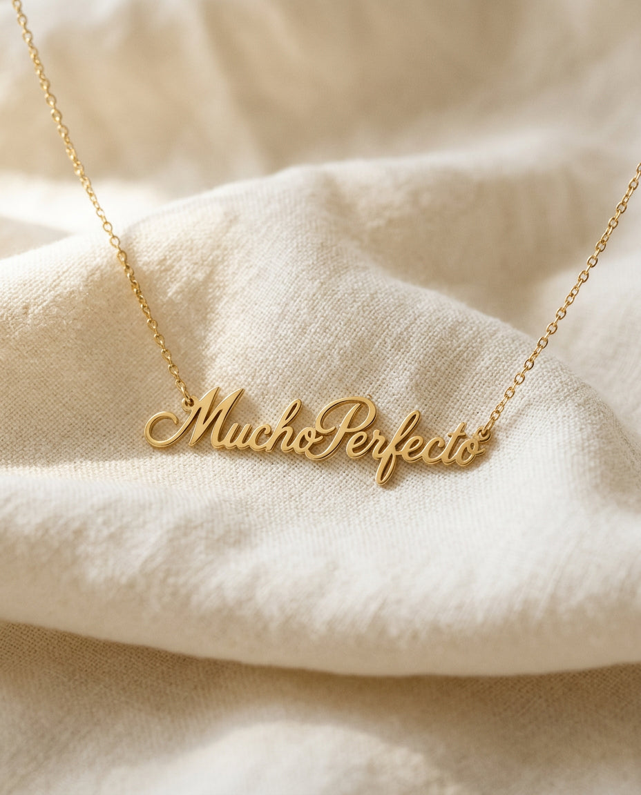 Mucho Perfecto Necklace